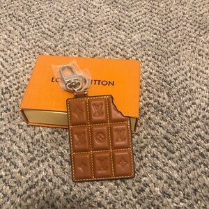 Louis Vuitton LV Chocolate Bar Bag Charm & Key Holder     (Preowned)